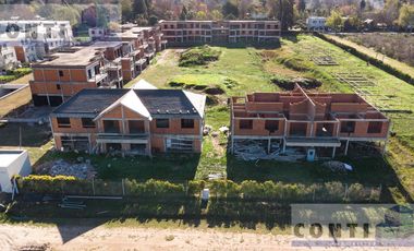 Departamento - Ingeniero Maschwitz Jardín y parrilla - Apto Credito