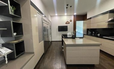 Venta casa bosque real de 1350m2, vista al campo de golf