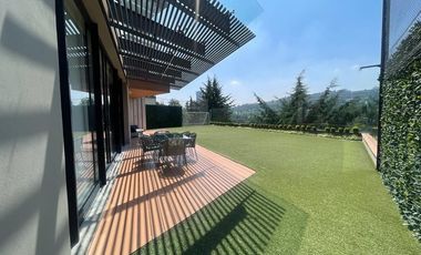 Venta casa bosque real de 1350m2, vista al campo de golf