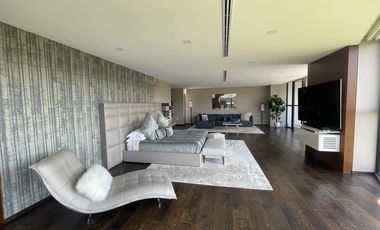 Venta casa bosque real de 1350m2, vista al campo de golf