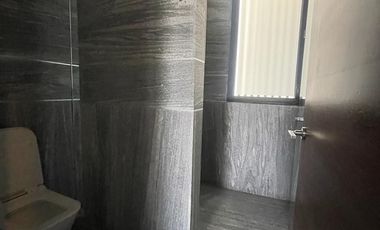 Venta casa bosque real de 1350m2, vista al campo de golf