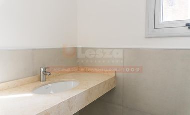 Semipiso de 2 ambientes con doble orientación - Lomas De Zamora