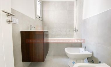 Semipiso de 2 ambientes con doble orientación - Lomas De Zamora