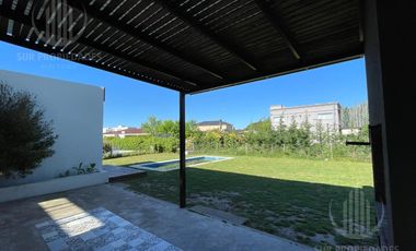 Casa en Santa Ines - Canning