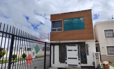 Casa en Privadas de Villa Fontana de dos habitaciones