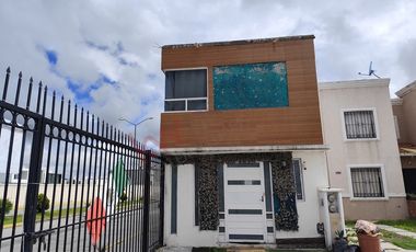 Casa en Privadas de Villa Fontana de dos habitaciones