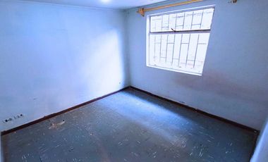 Casa en venta c/ estacionamiento en San Francisco