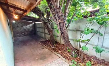 Casa en venta c/ estacionamiento en San Francisco