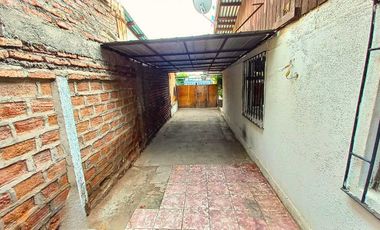 Casa en venta c/ estacionamiento en San Francisco