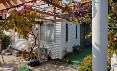 ARRTIENDO QUINCHO CON PISCINA, NO HABITACIÓN