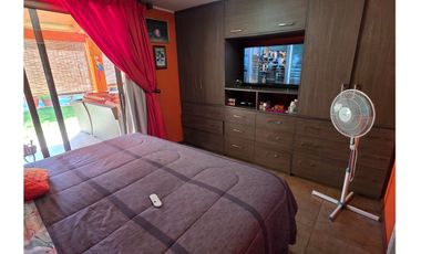 EXCELENTE CASA EN AVENIDA USO HABITACIONAL O COMERCIAL