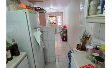 EXCELENTE CASA EN AVENIDA USO HABITACIONAL O COMERCIAL