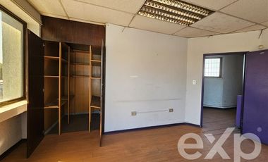 Oficina en Arriendo en A 200 m de Av. Fermín Vivaceta y a 250 m de Fundación Las Rosas