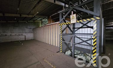 Oficina en Arriendo en A 200 m de Av. Fermín Vivaceta y a 250 m de Fundación Las Rosas