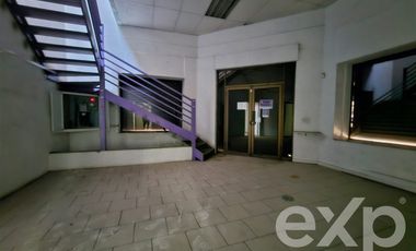 Oficina en Arriendo en A 200 m de Av. Fermín Vivaceta y a 250 m de Fundación Las Rosas