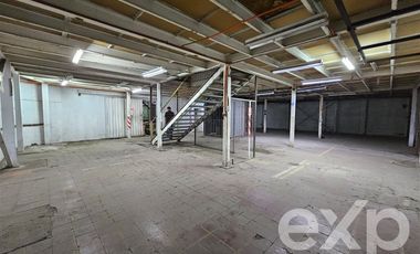 Oficina en Arriendo en A 200 m de Av. Fermín Vivaceta y a 250 m de Fundación Las Rosas