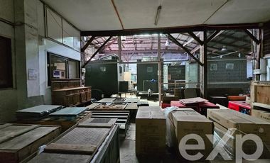 Bodega en Arriendo en A 200 m de Av. Fermín Vivaceta y a 250 m de Fundación Las Rosas