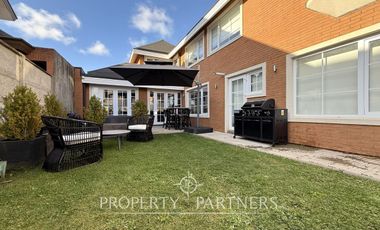 El Venado luminosa casa estilo Georgian