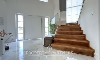 El Venado luminosa casa estilo Georgian