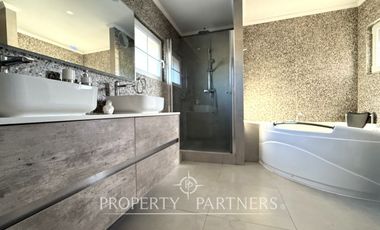 El Venado luminosa casa estilo Georgian