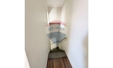 LUMINOSA CASA REMODELADA  USO COMERCIAL - RECOLETA