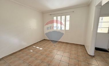 LUMINOSA CASA REMODELADA  USO COMERCIAL - RECOLETA