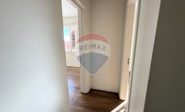 LUMINOSA CASA REMODELADA  USO COMERCIAL - RECOLETA