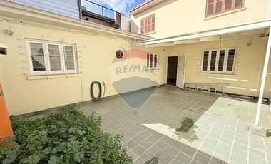 LUMINOSA CASA REMODELADA  USO COMERCIAL - RECOLETA