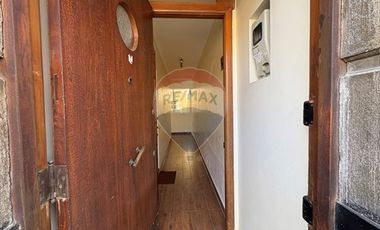 AMPLIA CASA REMODELADA  USO COMERCIAL - RECOLETA