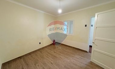 AMPLIA CASA REMODELADA  USO COMERCIAL - RECOLETA