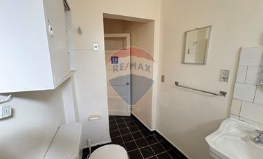 AMPLIA CASA REMODELADA  USO COMERCIAL - RECOLETA