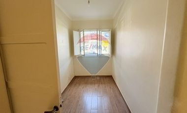 AMPLIA CASA REMODELADA  USO COMERCIAL - RECOLETA