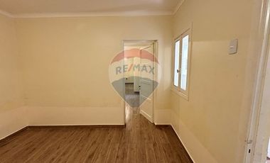 AMPLIA CASA REMODELADA  USO COMERCIAL - RECOLETA