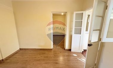 AMPLIA CASA REMODELADA  USO COMERCIAL - RECOLETA