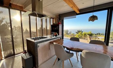 Exclusiva Propiedad Costera con vista al mar