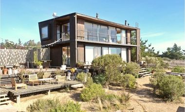 Exclusiva Propiedad Costera con vista al mar