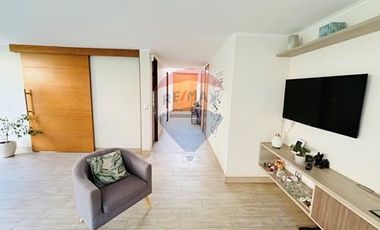 Maravilloso Town House, moderno y amplio