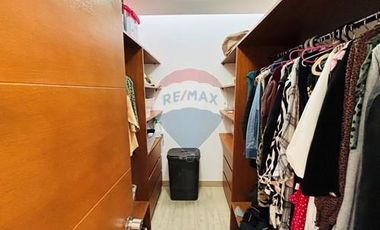 Maravilloso Town House, moderno y amplio