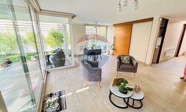 Maravilloso Town House, moderno y amplio