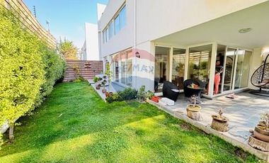 Maravilloso Town House, moderno y amplio