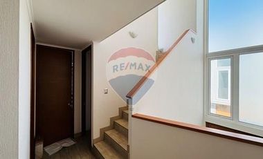 Maravilloso Town House, moderno y amplio