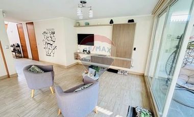 Maravilloso Town House, moderno y amplio