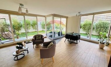 Maravilloso Town House, moderno y amplio