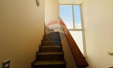 Maravilloso Town House, moderno y amplio