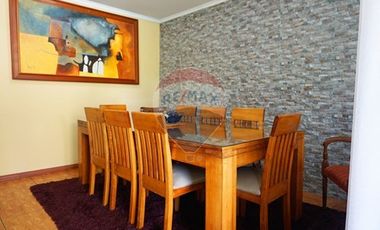 Amplia casa de 167m2 5D/3B en La Cisterna