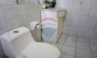 Amplia casa de 167m2 5D/3B en La Cisterna