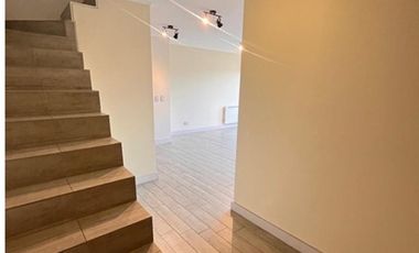 Duplex en Barrio Italia, 2 D 3B