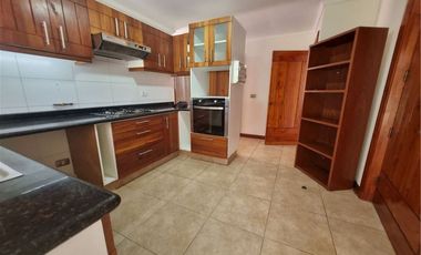 Casa AMOBLADA con gran jardín y piscina