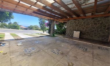 Casa AMOBLADA con gran jardín y piscina