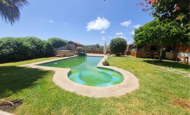 Casa AMOBLADA con gran jardín y piscina